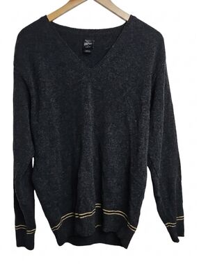 Universal Studio Harry Potter House Hufflepuff Lambs Wool VNeck Sweater Sz XL